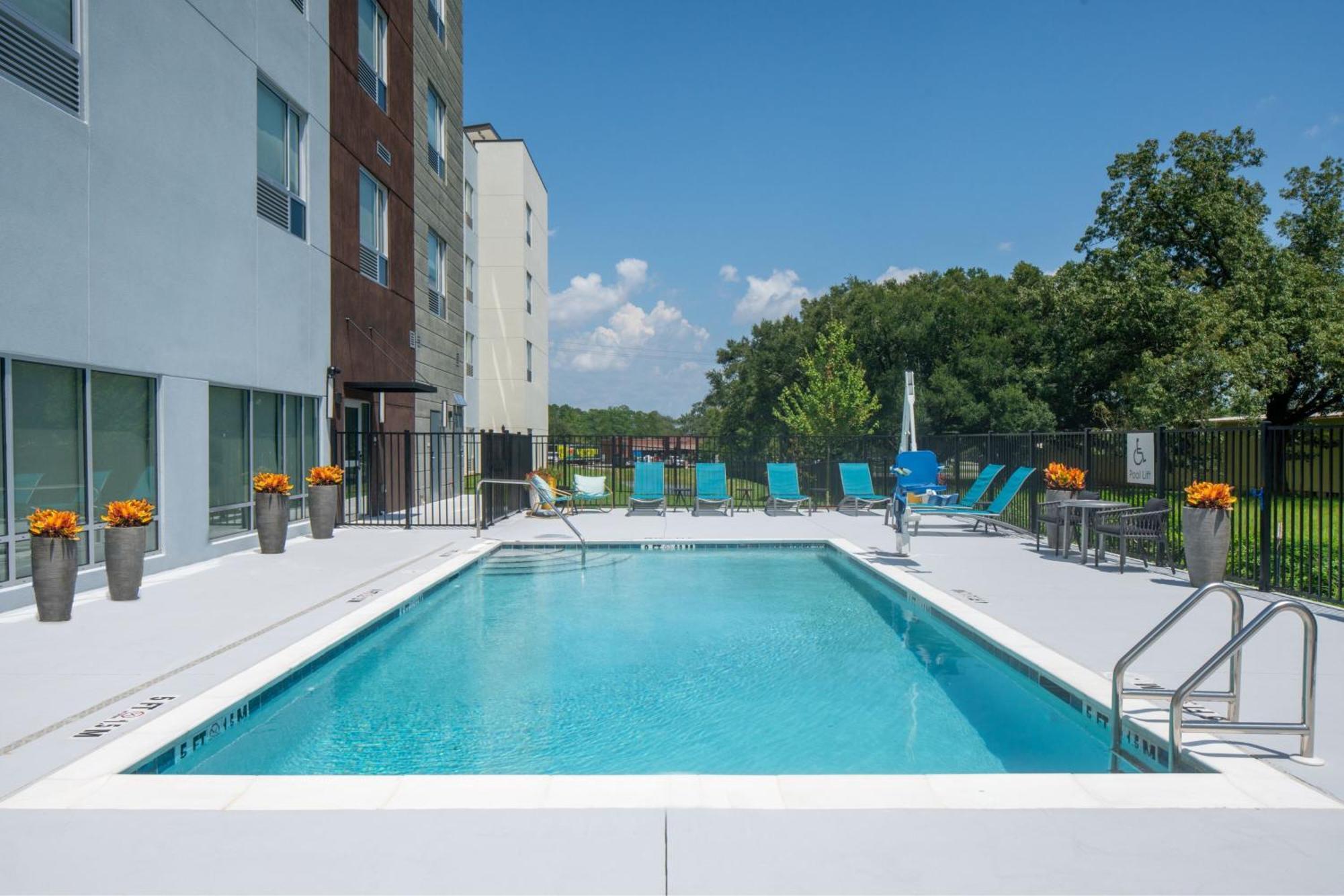 Towneplace Suites By Marriott Pensacola West I-10 Ferry Pass Eksteriør billede